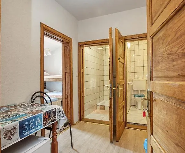 Apartments And Rooms With Parking Space Biograd Na Moru, Biograd - 6219 Gostinjska kuća