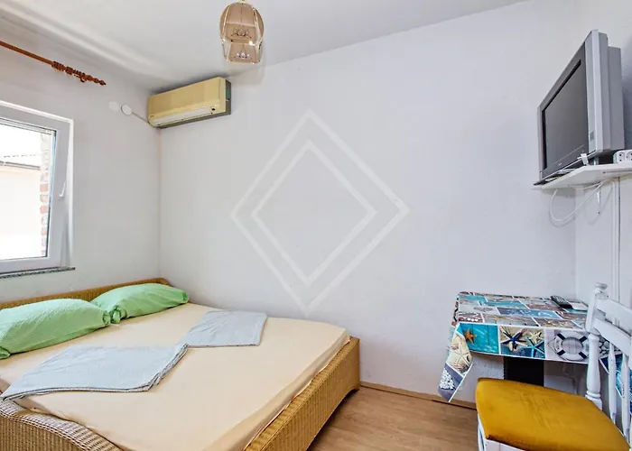 Apartments And Rooms With Parking Space Biograd Na Moru, Biograd - 6219 3*