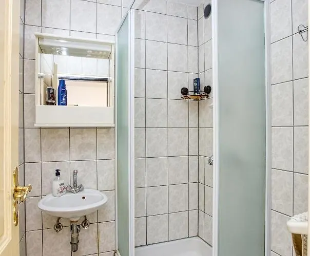 Apartments And Rooms With Parking Space Biograd Na Moru, Biograd - 6219 Гостевой дом 3*