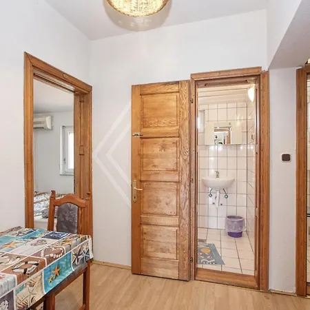 And With Parking Space Biograd Na Moru, Biograd - 6219 Guest house 3*